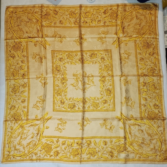 Nina Ricci Gold scarf ✨️ 💛 - Picture 8 of 14